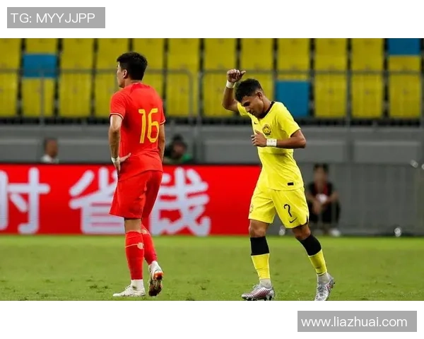 昔日国足球星遭质疑被指卖国引发球迷热议与体育精神讨论