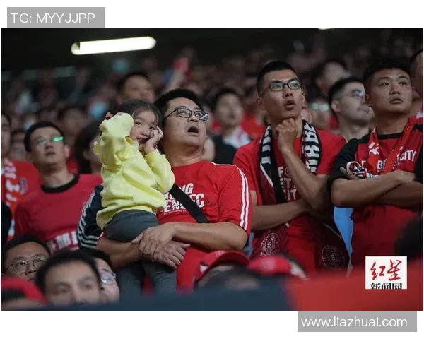 毛铺冠名超级球星足球赛 引领体育品牌新风潮 助力赛事发展与球迷互动