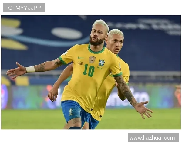 全球足球球星体重排名解析 不同体重的球员表现与优势分析