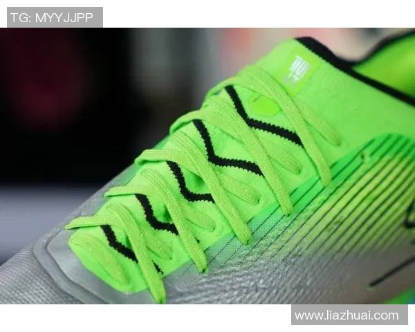 性价比高的球星同款足球鞋推荐既好看又不贵